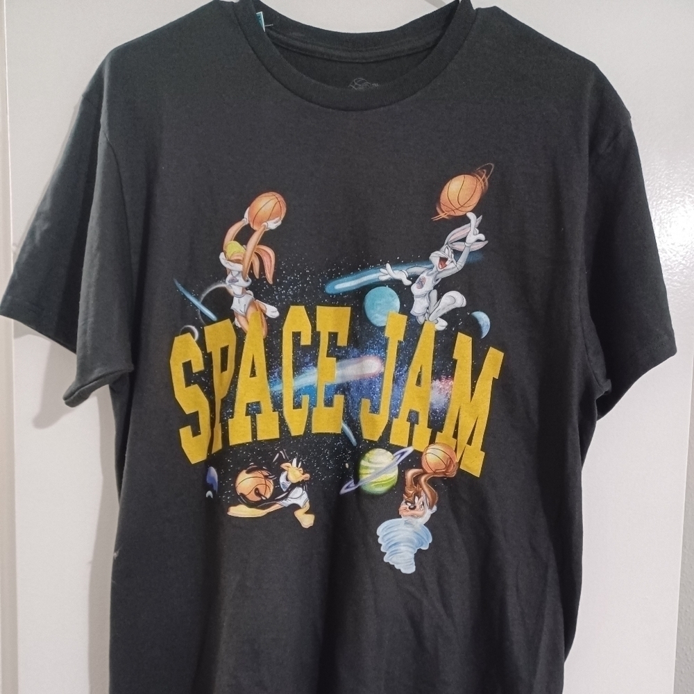 Space Jam shirt Sz Medium